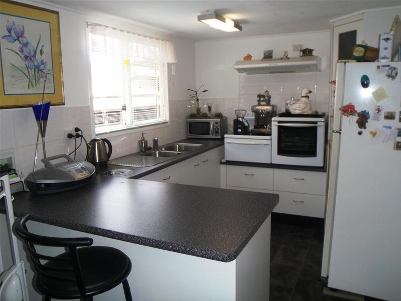 Oakwood QLD 4670