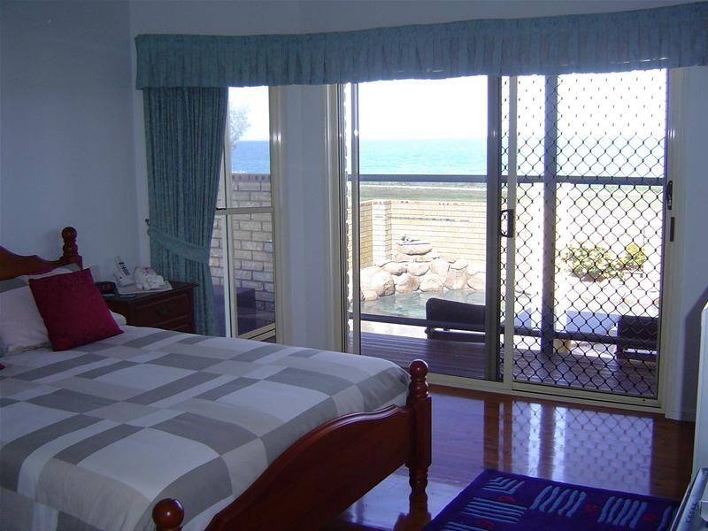 Elliott Heads QLD 4670