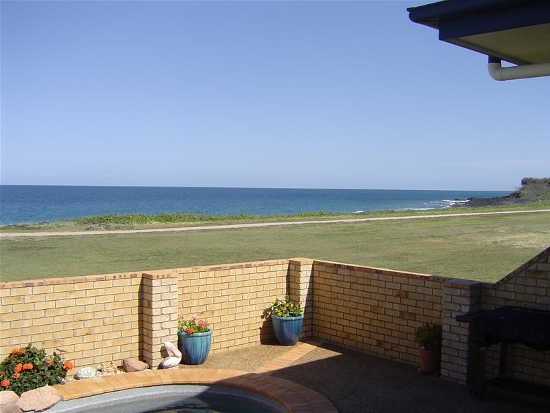 Elliott Heads QLD 4670