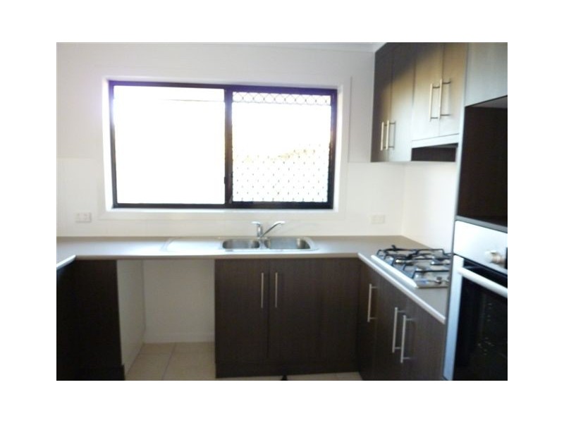 Avenell Heights QLD 4670