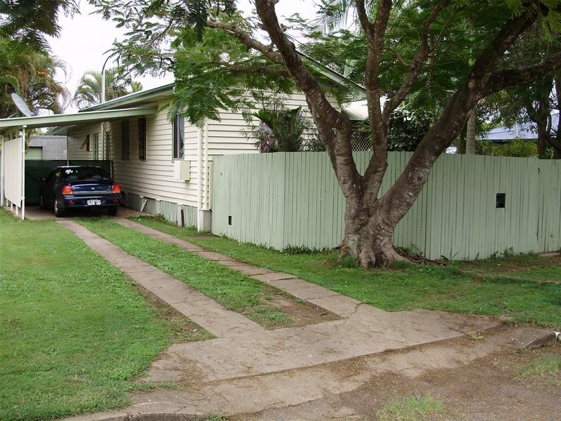 19 Sydney Street, Kepnock QLD 4670