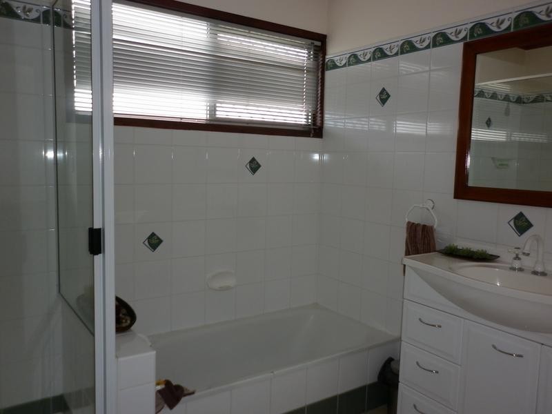 Avenell Heights QLD 4670