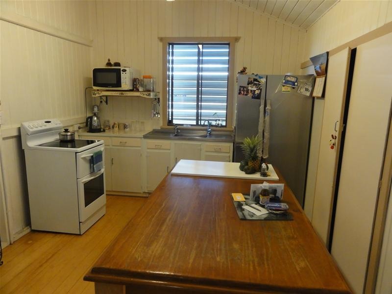 187 Barolin Street, Avenell Heights QLD 4670