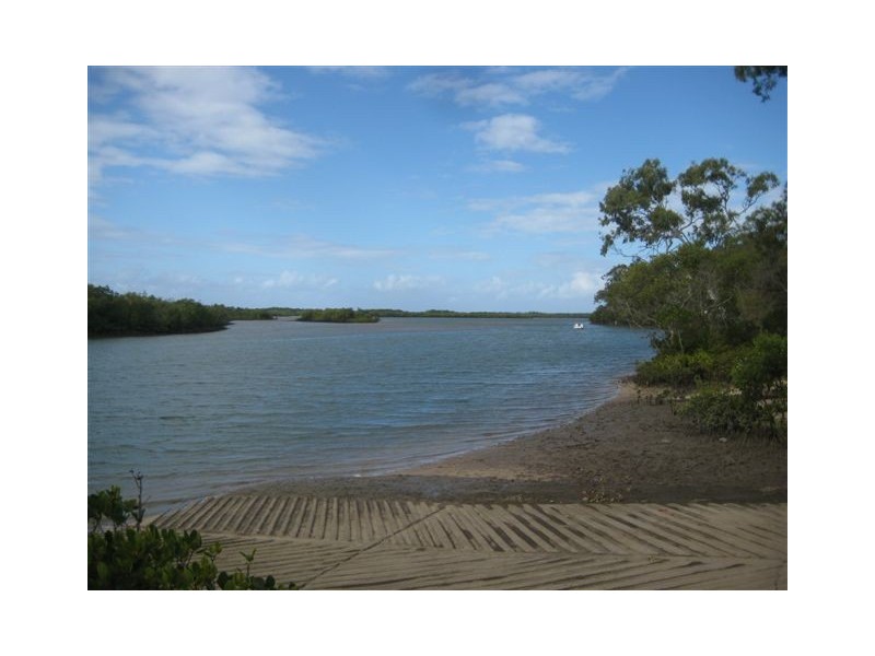 36 Island View Drive, Winfield QLD 4670