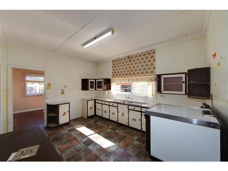 37 Tarakan Street, Svensson Heights QLD 4670