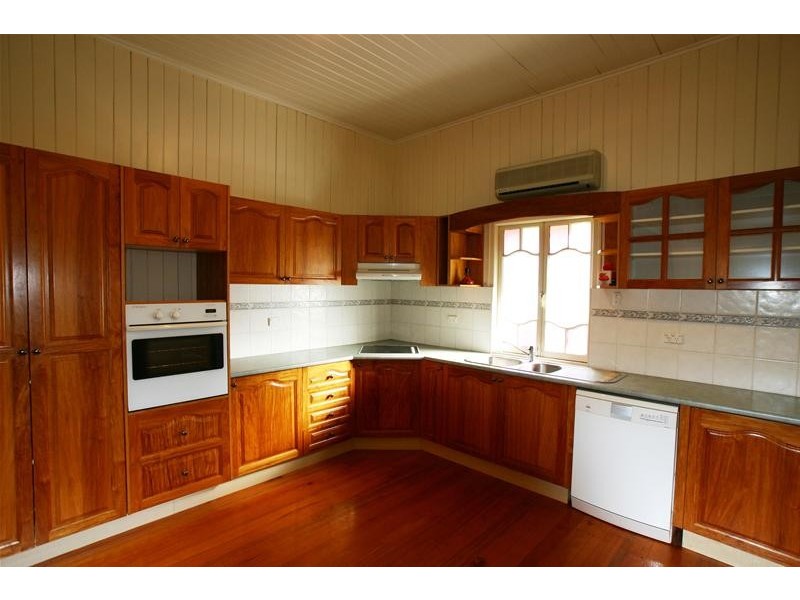 16 Franklin Street, Bundaberg South QLD 4670