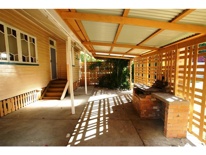 16 Franklin Street, Bundaberg South QLD 4670