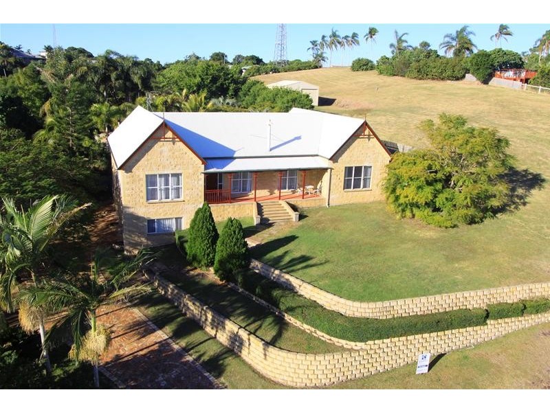 16 Finemore Crescent, Qunaba QLD 4670