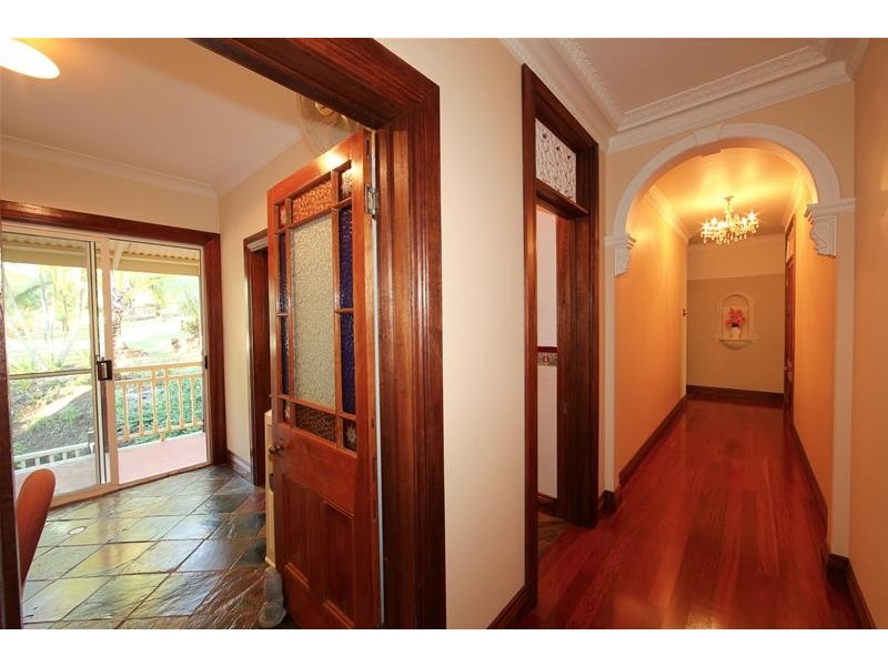 16 Finemore Crescent, Qunaba QLD 4670
