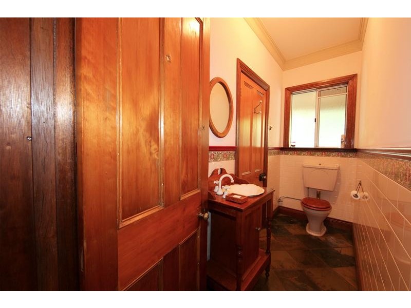 16 Finemore Crescent, Qunaba QLD 4670