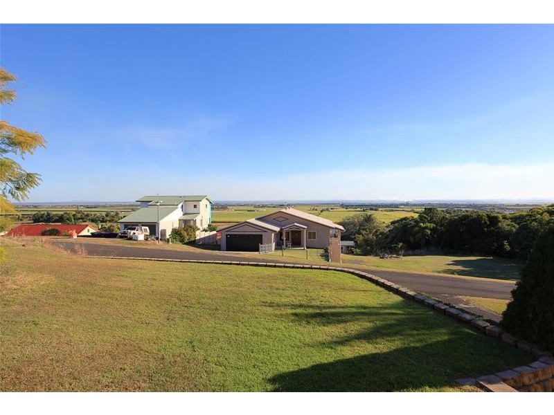 16 Finemore Crescent, Qunaba QLD 4670