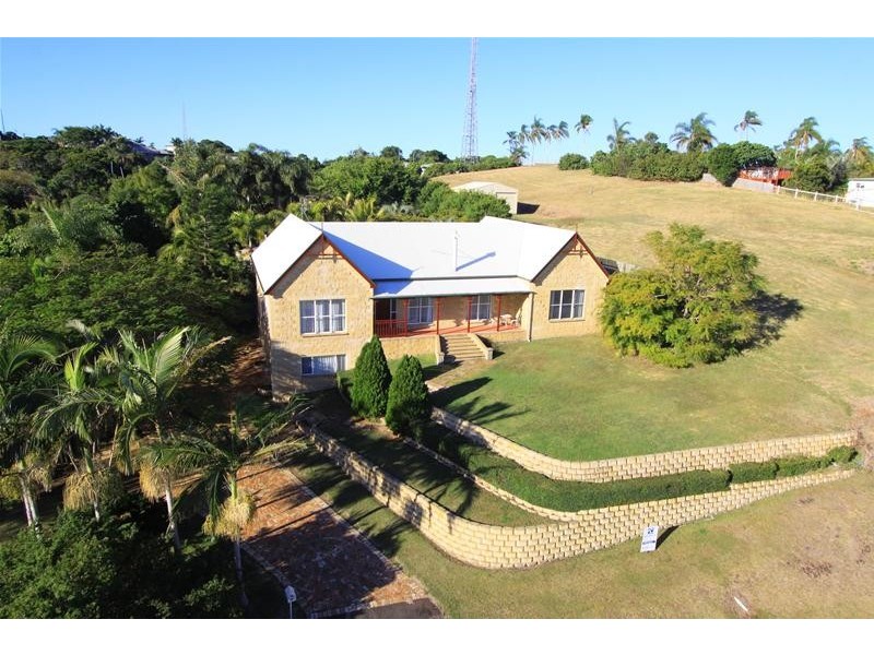 16 Finemore Crescent, Qunaba QLD 4670