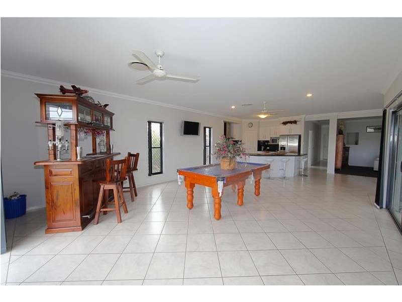 18 Hopton Place, Bundaberg North QLD 4670