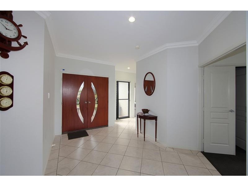 18 Hopton Place, Bundaberg North QLD 4670