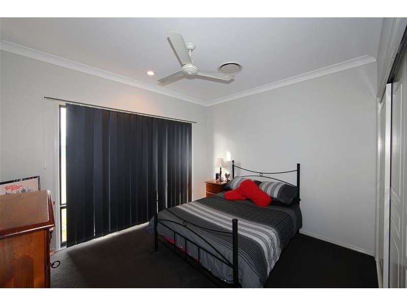 18 Hopton Place, Bundaberg North QLD 4670