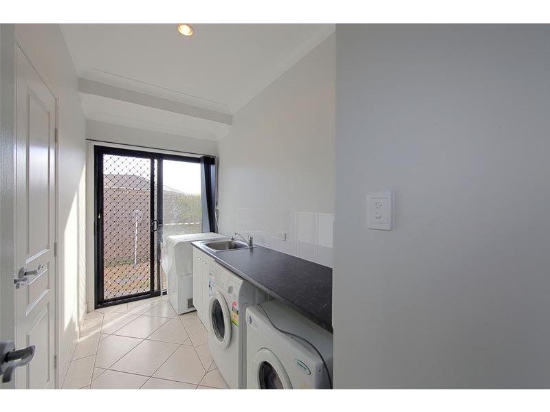 18 Hopton Place, Bundaberg North QLD 4670