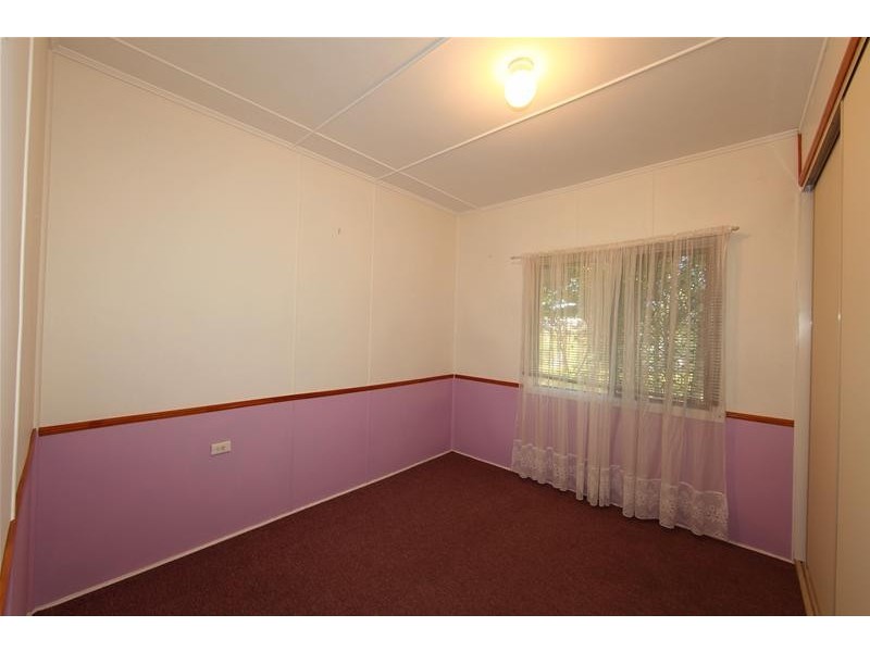 102 Elliott Heads Road, Avenell Heights QLD 4670