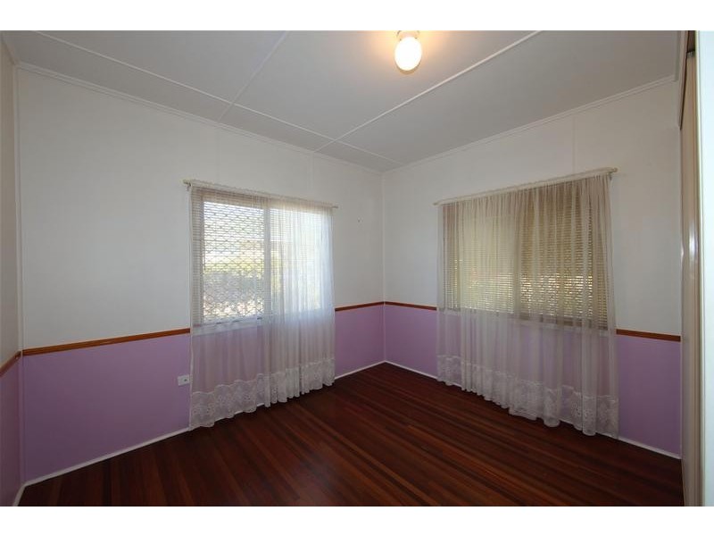 102 Elliott Heads Road, Avenell Heights QLD 4670