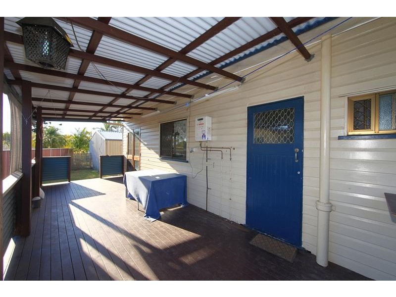 102 Elliott Heads Road, Avenell Heights QLD 4670