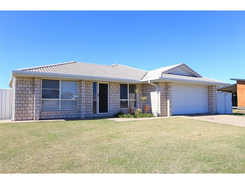 4 Avalon Street, Burnett Heads QLD 4670