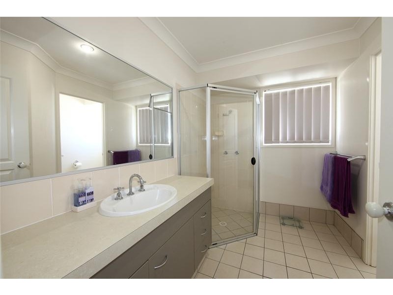 4 Avalon Street, Burnett Heads QLD 4670