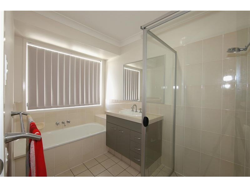 4 Avalon Street, Burnett Heads QLD 4670