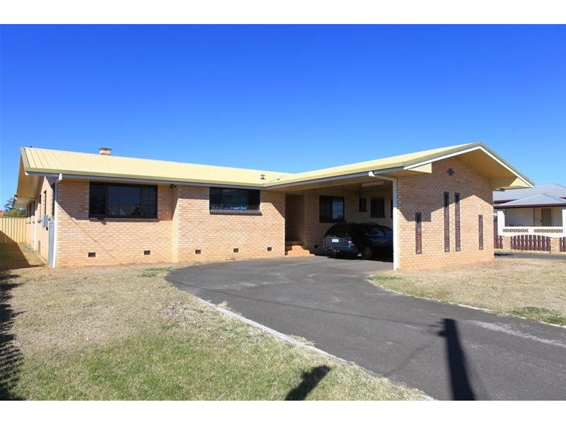 75 Sims Road, Avenell Heights QLD 4670