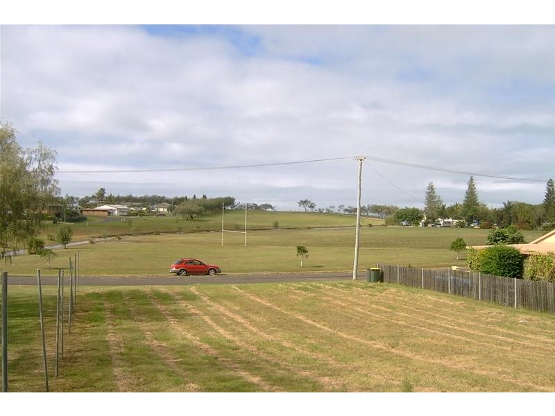 15 Welch Street, Elliott Heads QLD 4670