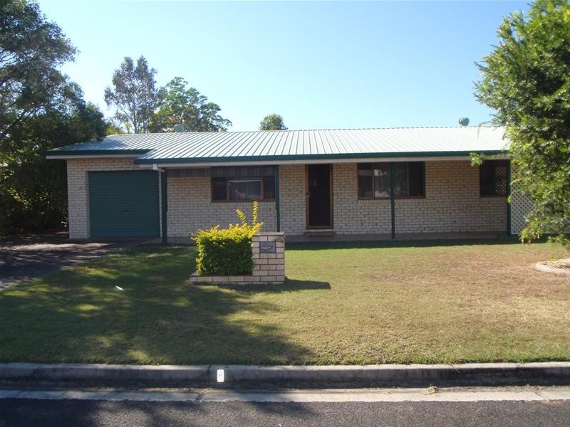 8 Chippindall Court, Avenell Heights QLD 4670