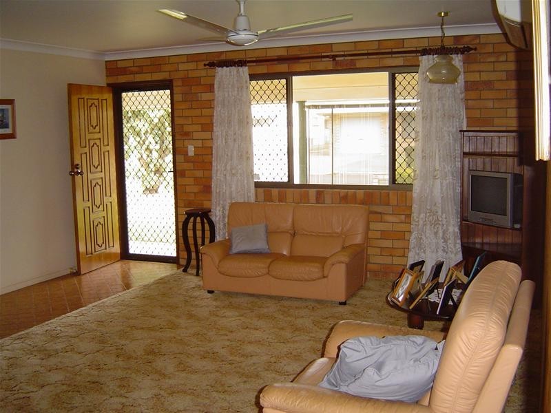 8 Chippindall Court, Avenell Heights QLD 4670
