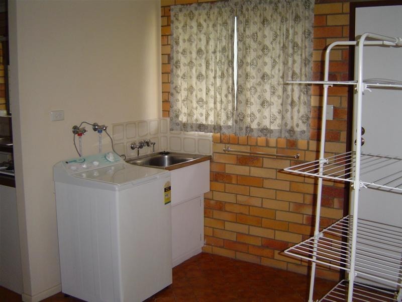 8 Chippindall Court, Avenell Heights QLD 4670