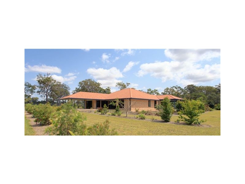 15 Oak Avenue, Coonarr QLD 4670