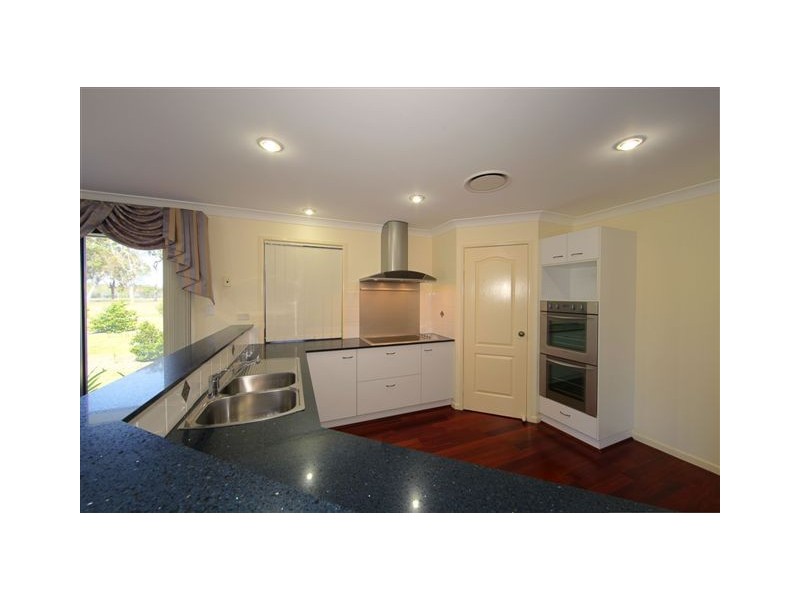 15 Oak Avenue, Coonarr QLD 4670
