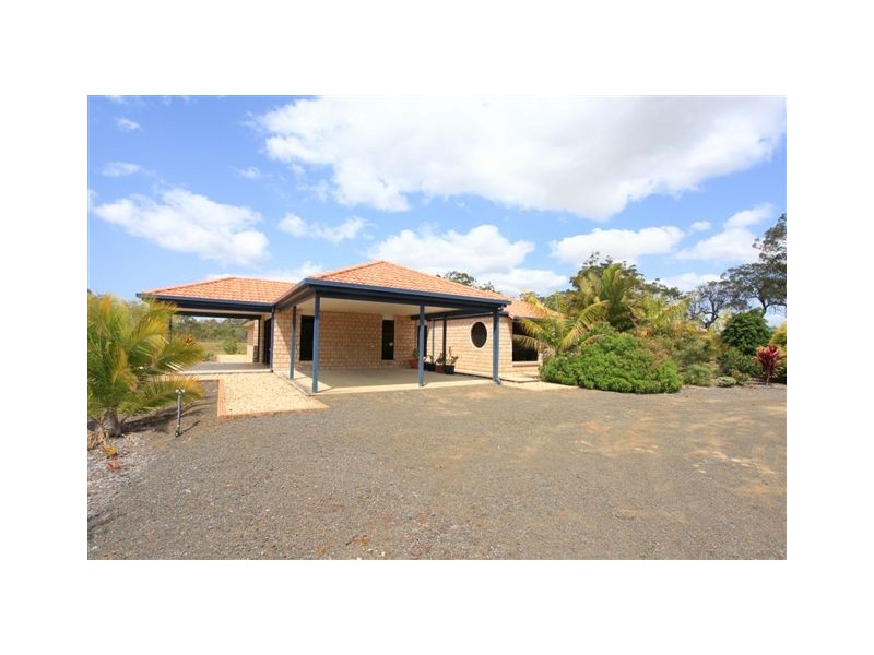 15 Oak Avenue, Coonarr QLD 4670