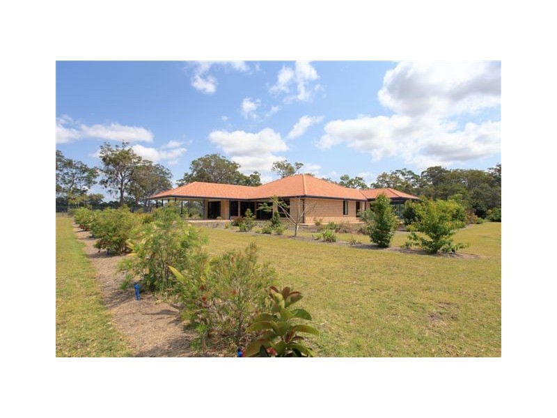 15 Oak Avenue, Coonarr QLD 4670