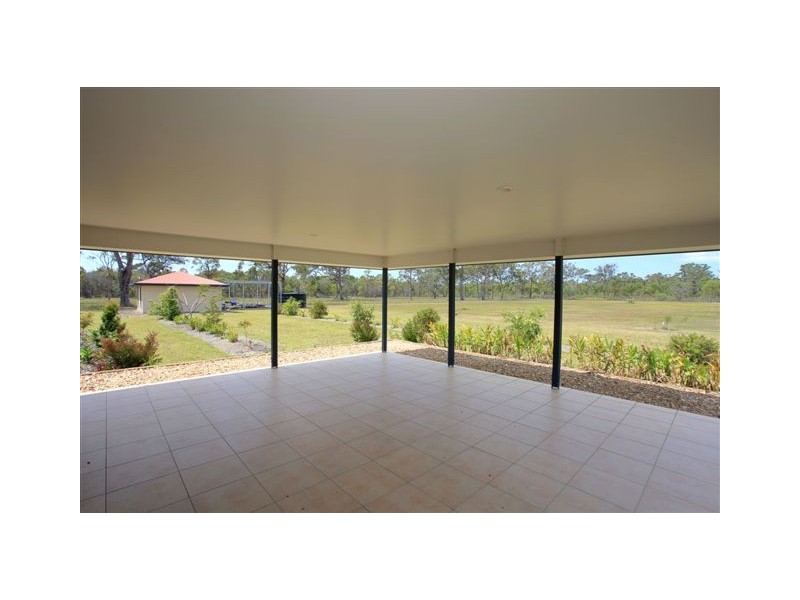 15 Oak Avenue, Coonarr QLD 4670