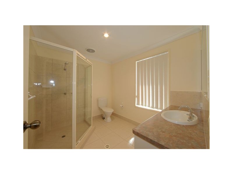 15 Oak Avenue, Coonarr QLD 4670