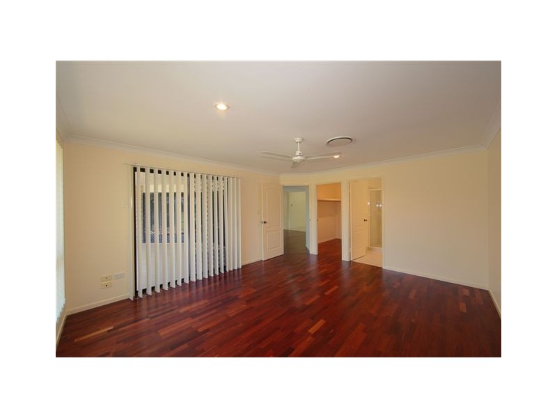 15 Oak Avenue, Coonarr QLD 4670