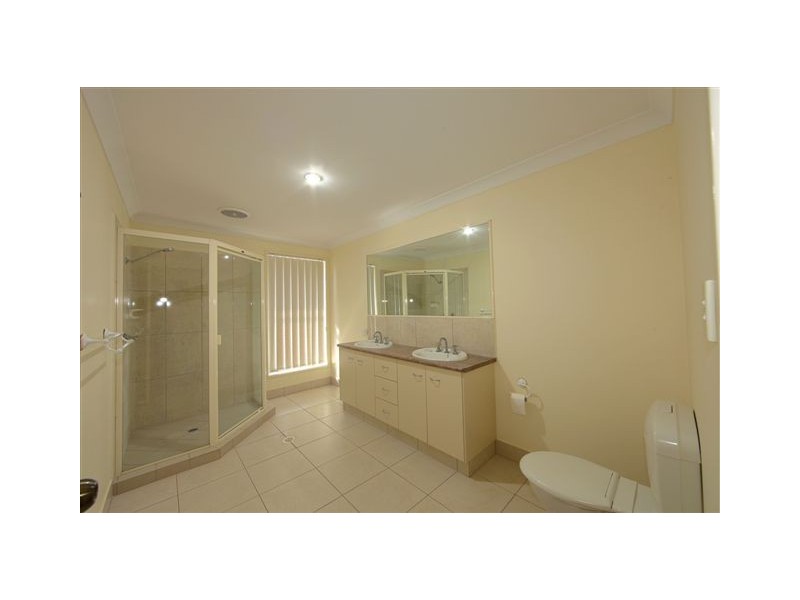 15 Oak Avenue, Coonarr QLD 4670
