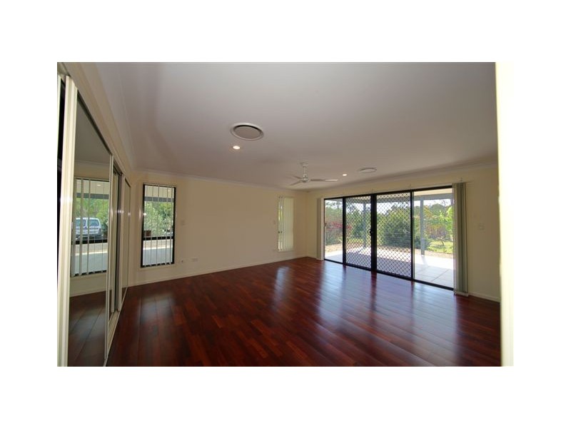 15 Oak Avenue, Coonarr QLD 4670