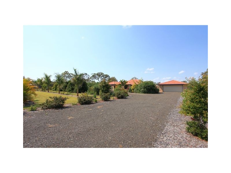 15 Oak Avenue, Coonarr QLD 4670