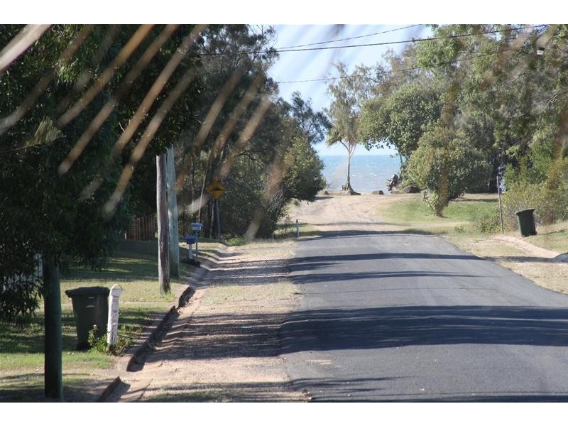 Moore Park Beach QLD 4670