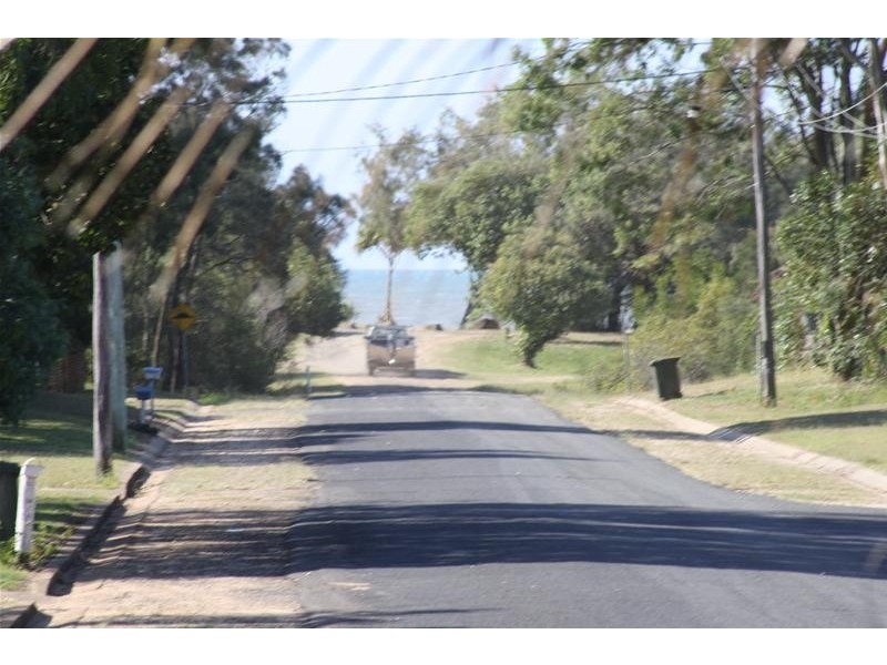 Moore Park Beach QLD 4670
