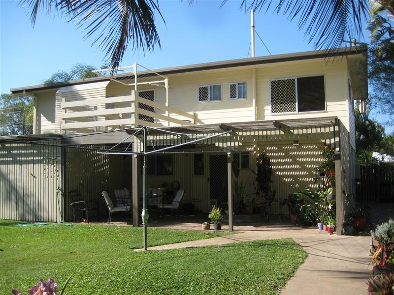 Moore Park Beach QLD 4670