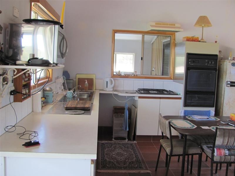 106 Matchbox Road, Deepwater QLD 4674