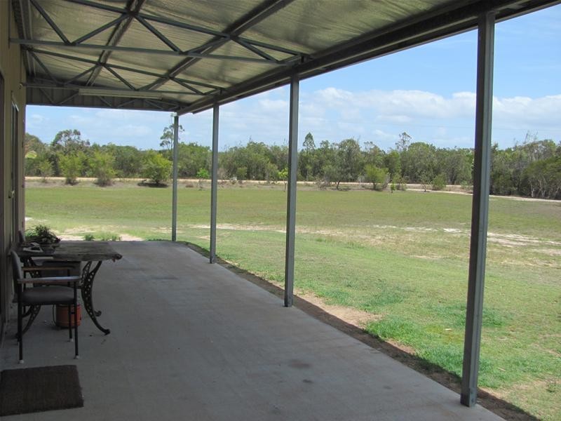 106 Matchbox Road, Deepwater QLD 4674