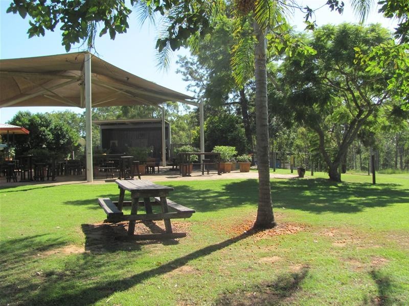 4 Avondale Road, Avondale QLD 4670