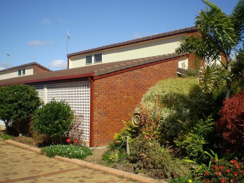 Avenell Heights QLD 4670