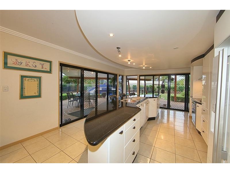 Avenell Heights QLD 4670