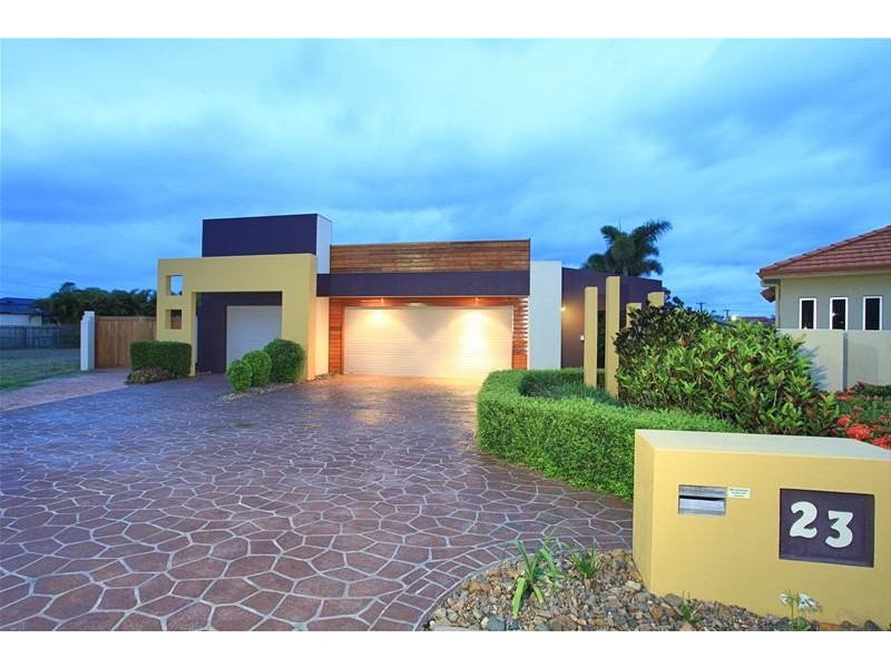 Avenell Heights QLD 4670